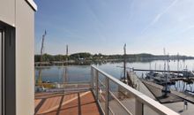 Apartmenthaus Hafenspitze  Ap. 41 "Seeblick"  Blickrichtung offene See / Binnenhafen Nord