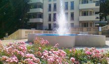 Residenz Bleichröder Springbrunnen mit Rosengarten