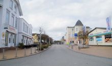 Große Terrasse mit Grillmöglichkeit