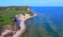 Steilufer und Strand