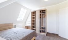 Schlafzimmer Kleiderschrank