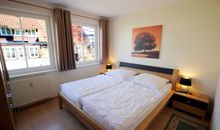 Schlafzimmer mit Doppelbett