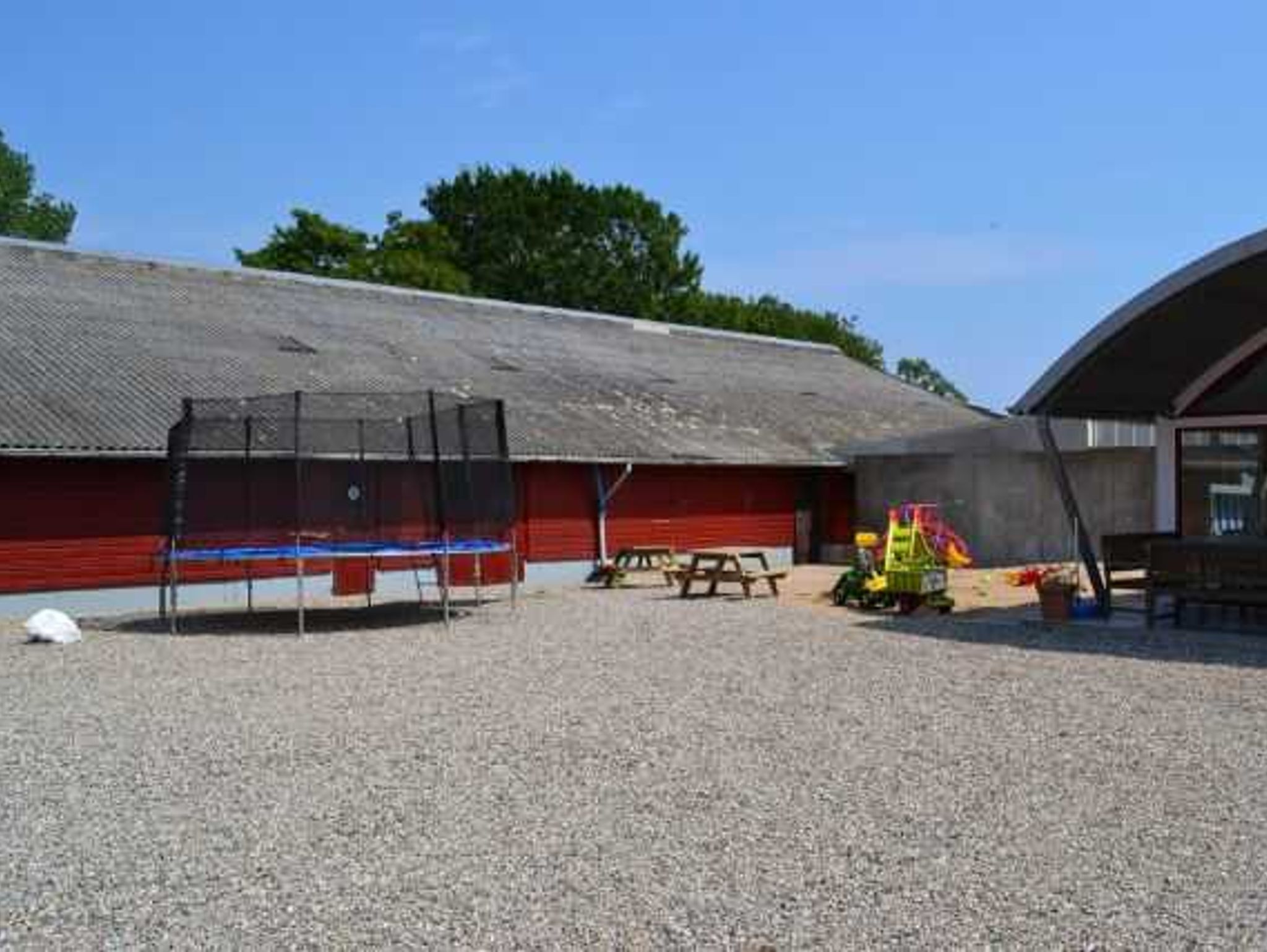 Spielplatz mit Rutsche