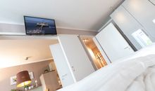 Schlafzimmer mit TV