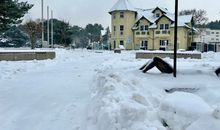 Hotel In der Winterlandschaft