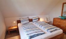 3. Schlafzimmer mit Einzelboxspringbetten