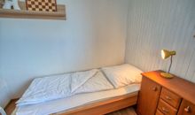 Separates Schlafzimmer mit Doppelbett