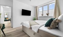 1.Schlafzimmer mit TV