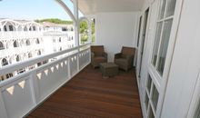 bestuhlter Balkon