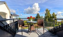 Balkon mit Wasserblick