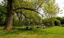 großer Garten zum Verweilen