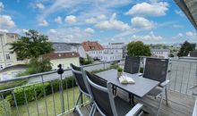 bestuhlter Balkon