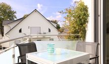 Haus Düne WE 07 gemütlicher Balkon mit Bestuhlung