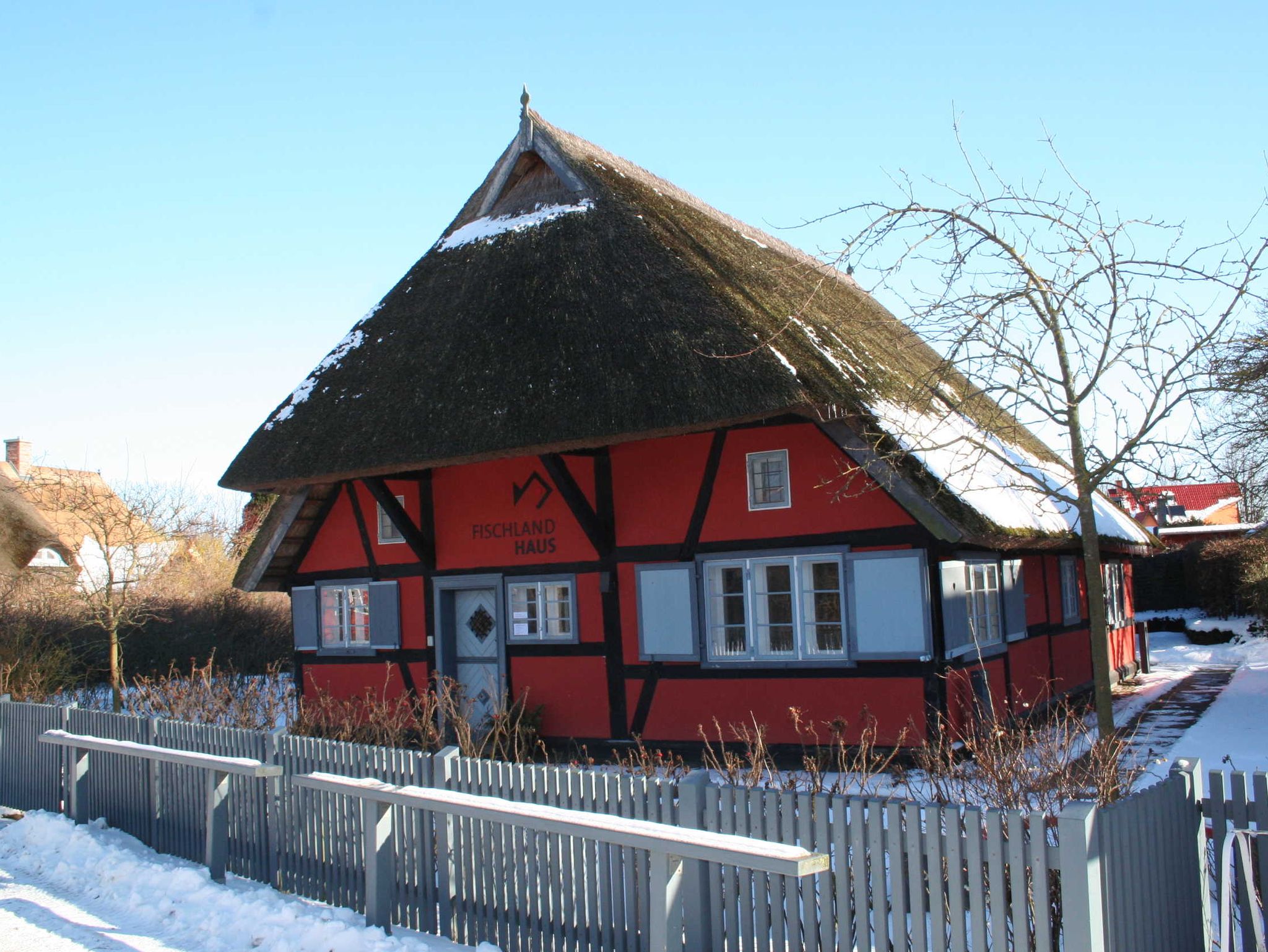 Fischlandhaus im Winter
