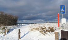 Strandaufgang im Winter