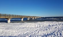 Strand mit Seebrücke