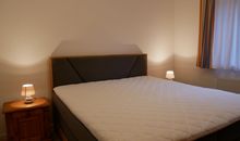 Schlafzimmer 1 mit Doppelbett