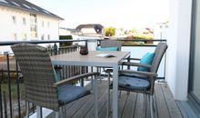 bestuhlter Balkon