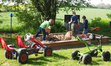 Ferienwohnungen im Fischerdorf und unterm Reetdach