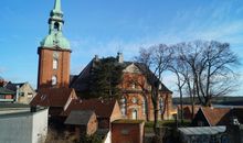 Freisitz, Ausblick mit Uhr