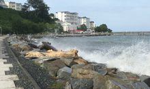 Strandpromenade von Sassnitz mit Blick auf die Altstadt