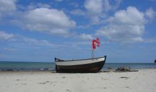 Fischerboot am Strand