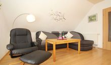 Wohnzimmer Couch und Relax-Sessel