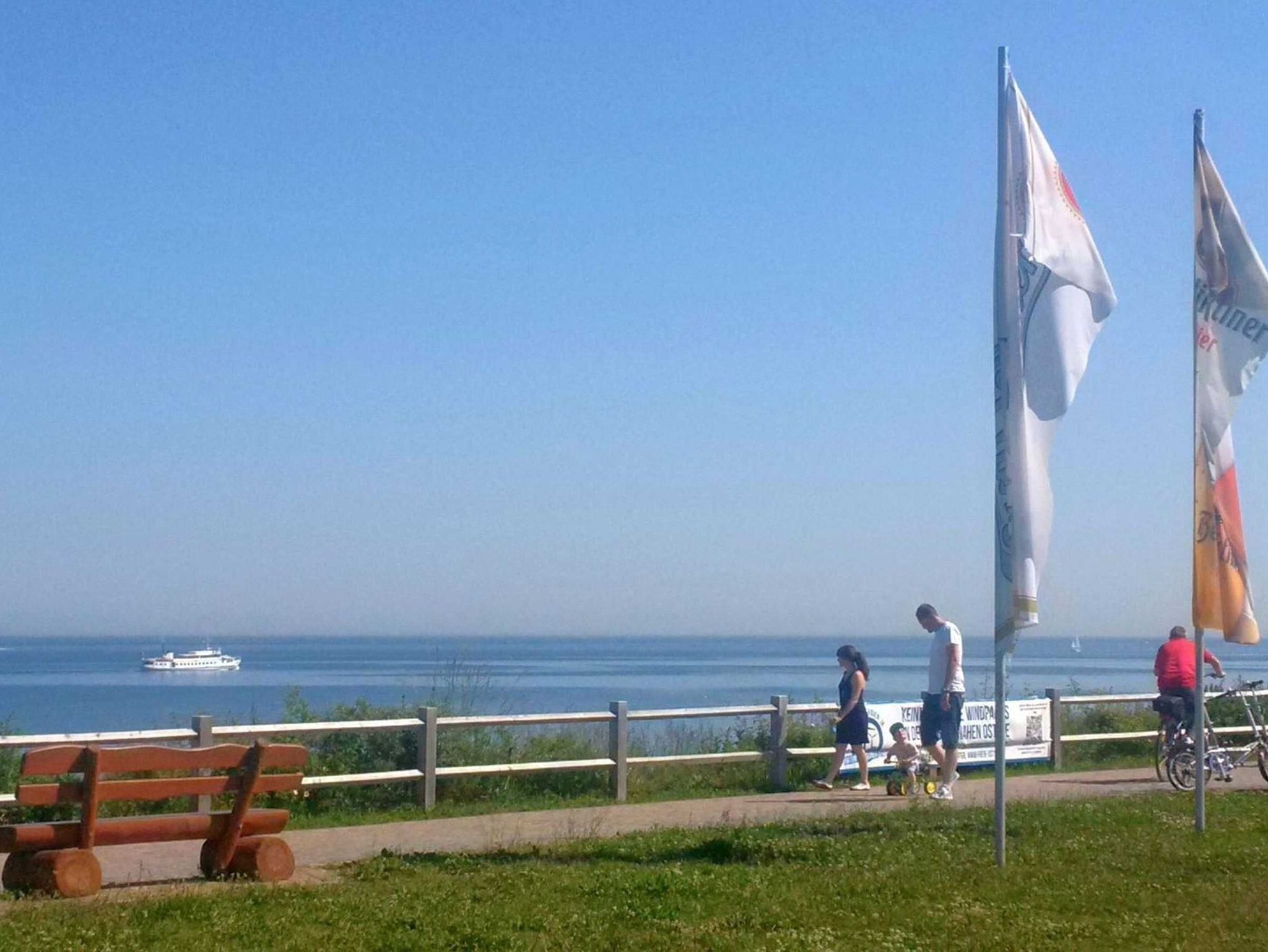 Von der Strandpromenade in Nienhagen haben Sie einen herrlichen Ausblick über die Ostsee.