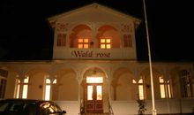 Pension Waldrose bei Nacht