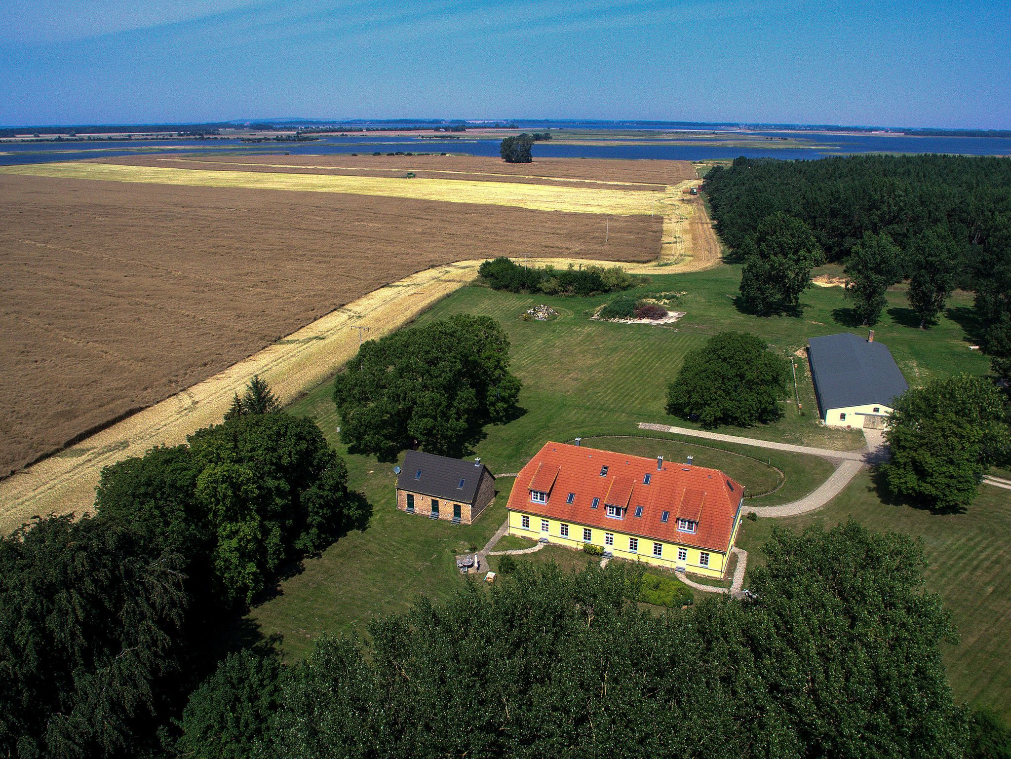 Mariandl am Meer / SonnenAlm