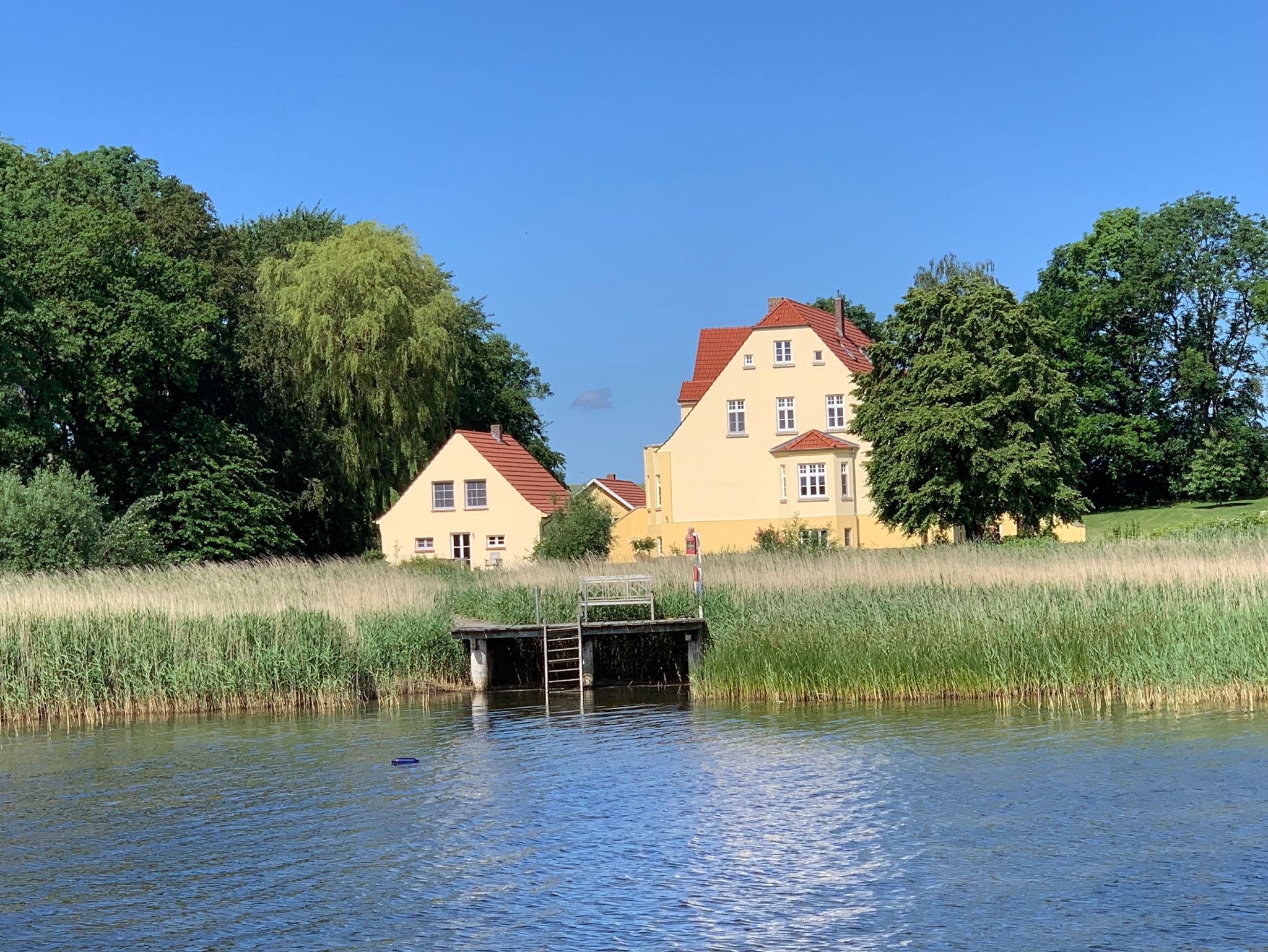 Ferienwohnung 4  Gut Grubnow  Wasserblick