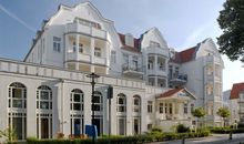 Ferienhaus An der Ostsee by Seeblick Ferien ORO, direkte Wasserlage,Sauna,E-Säule